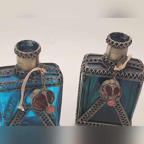 Vintage pair of Moroccan Perfume Bottles Cobalt Blue & green Glass Silver Plated - Picture 9 of 16